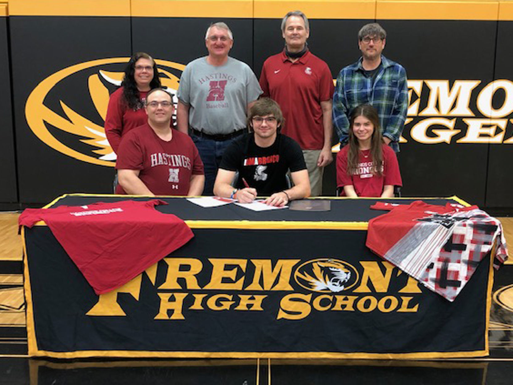 FRE_041521_FHS Signing_p4.jpg